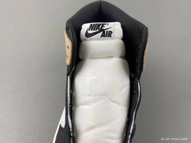 WMNS FD2596-021 Latte 1 OG High Air Jordan 0709